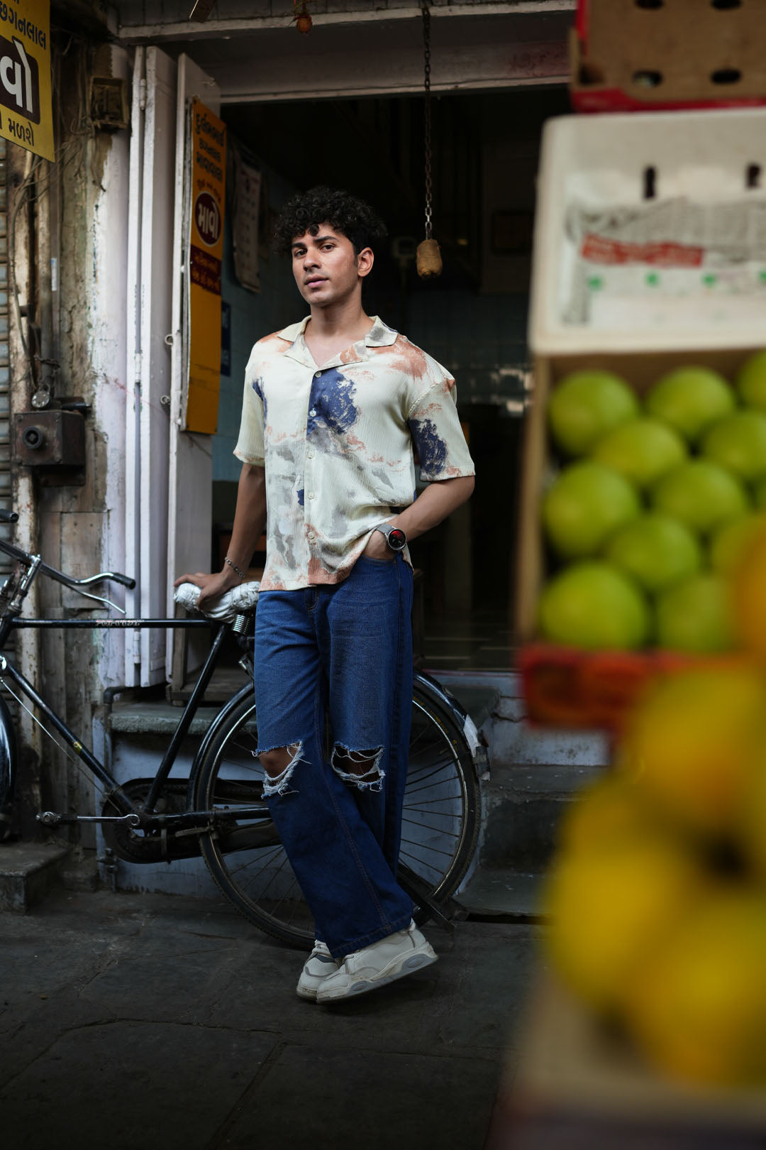 LEMON ABSTRACT SATIN TEXTURED SHIRT