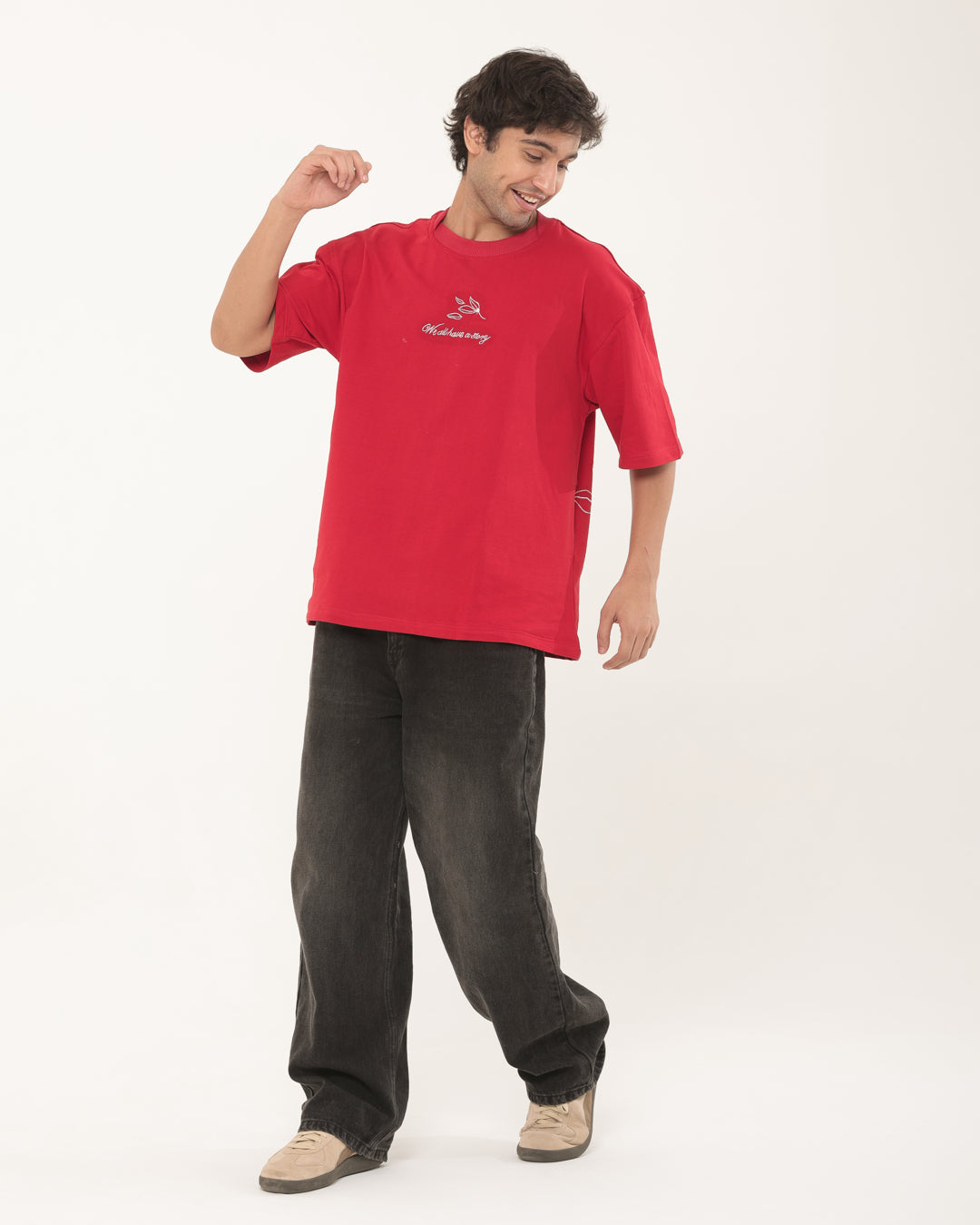 STORY EMBROIDERED TSHIRT