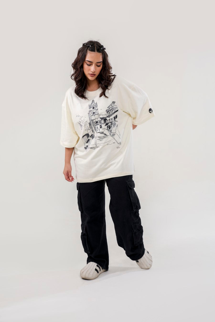STREET HANDEMBROIDERED UNISEX TSHIRT