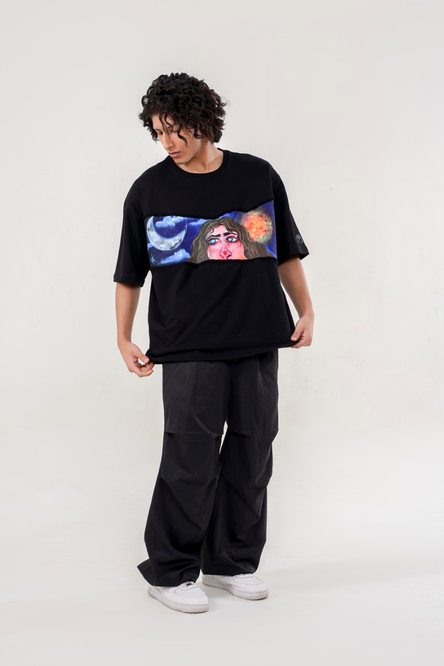 UNIVERSE HEAD HAND PAINTED T-SHIRT