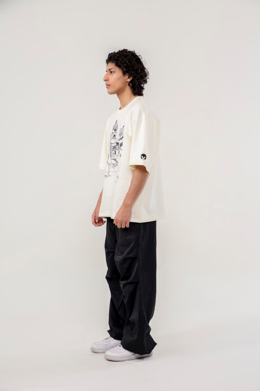 STREET HANDEMBROIDERED UNISEX TSHIRT