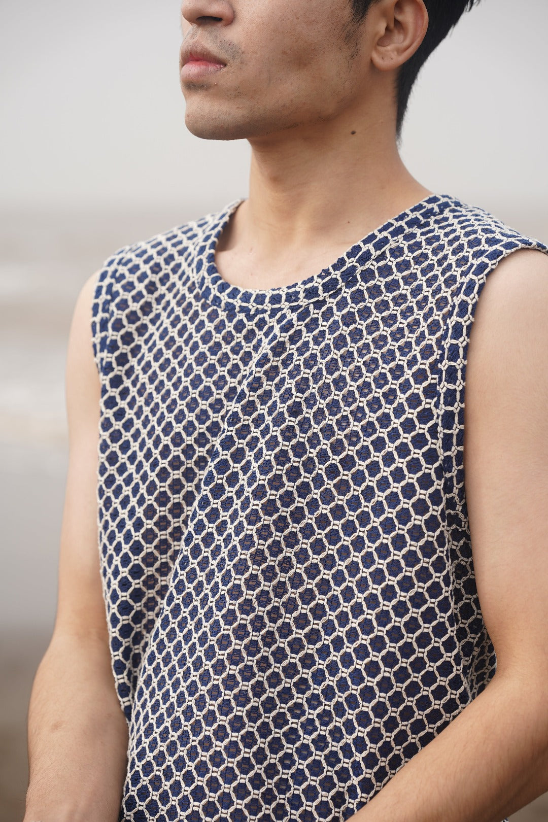 CROCHET TEXTURED VEST BLUE