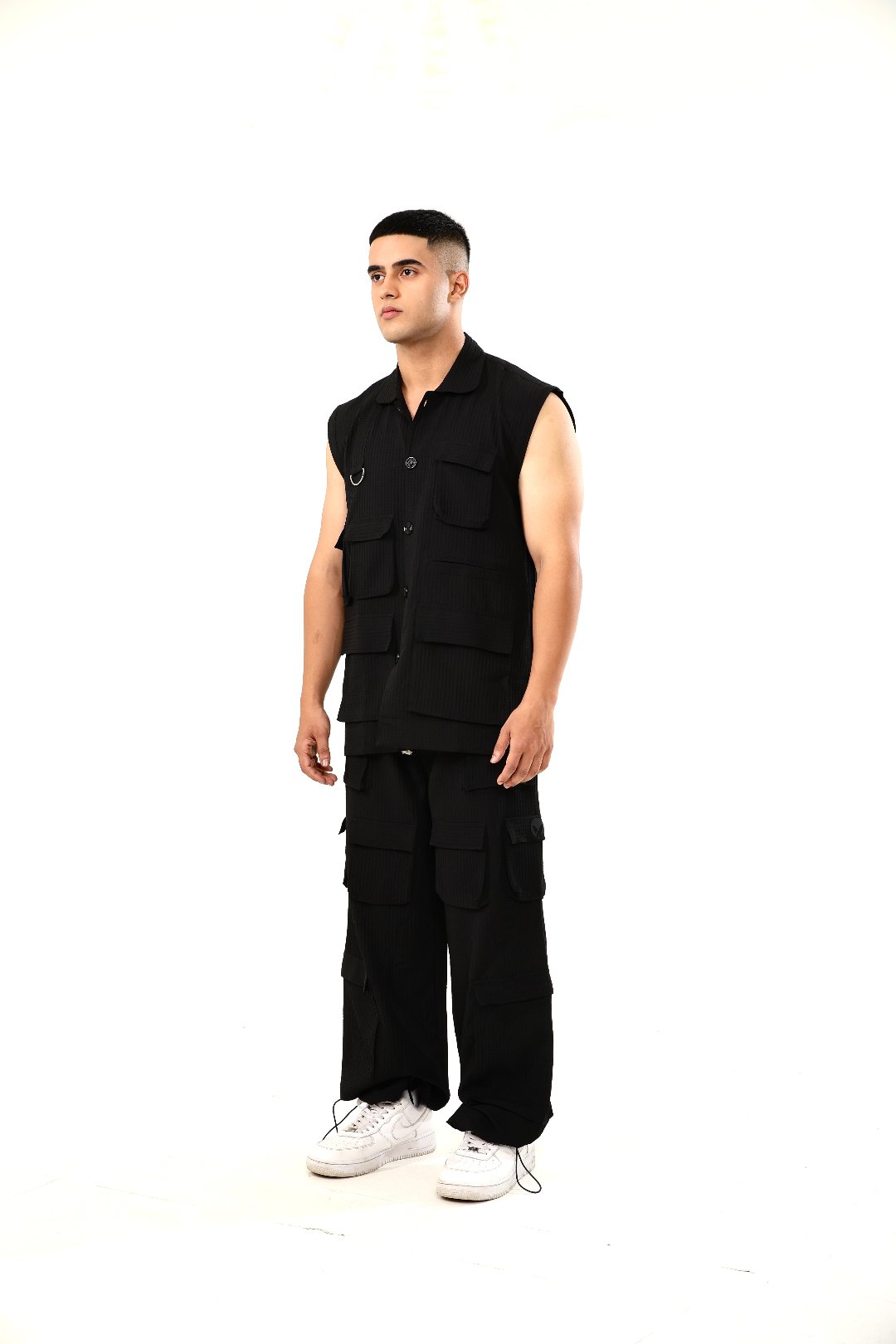 MULTIUTLITARIAN UNISEX TRACKS BLACK