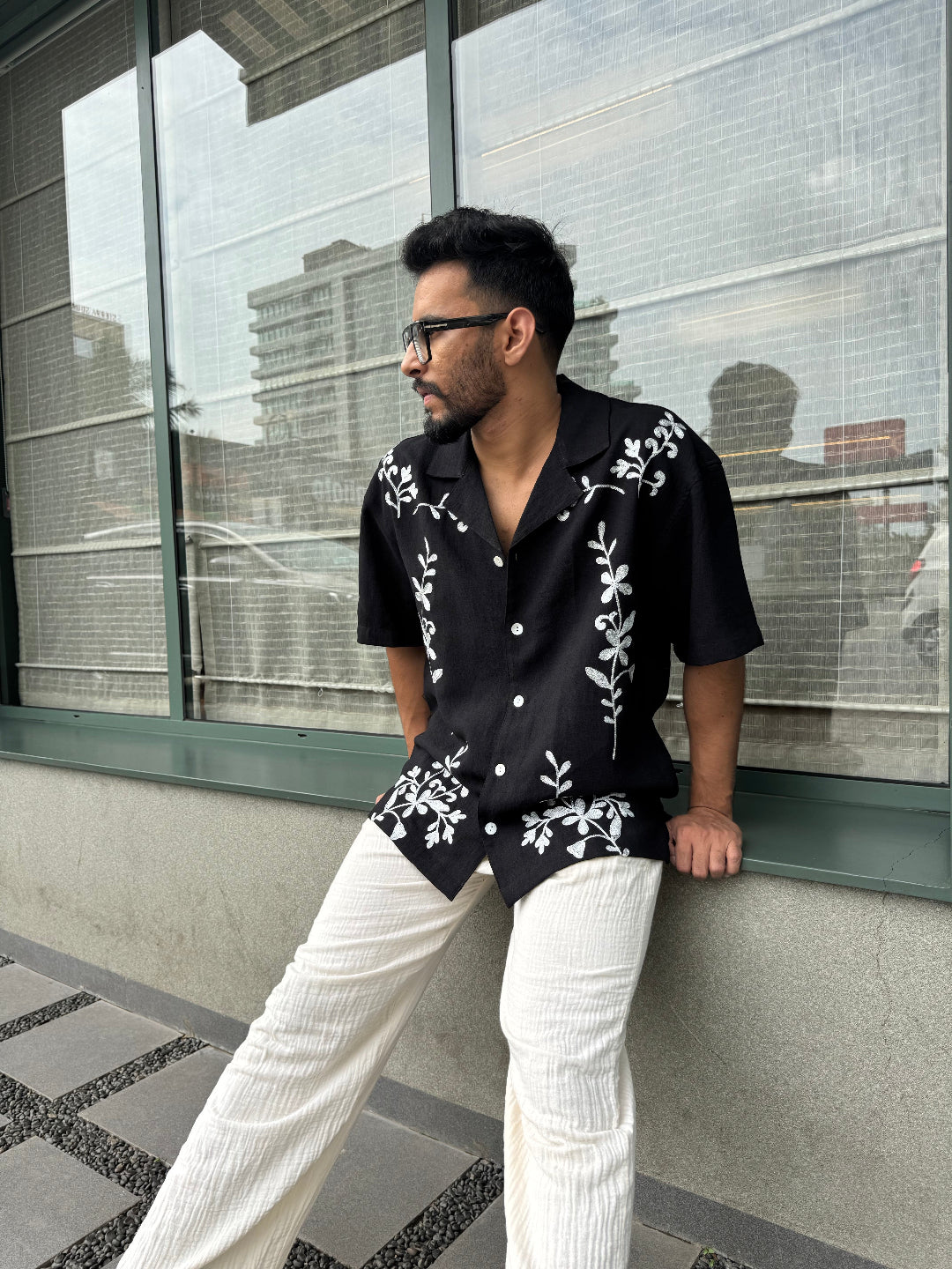 MOONLIT VINES SHIRT BLACK