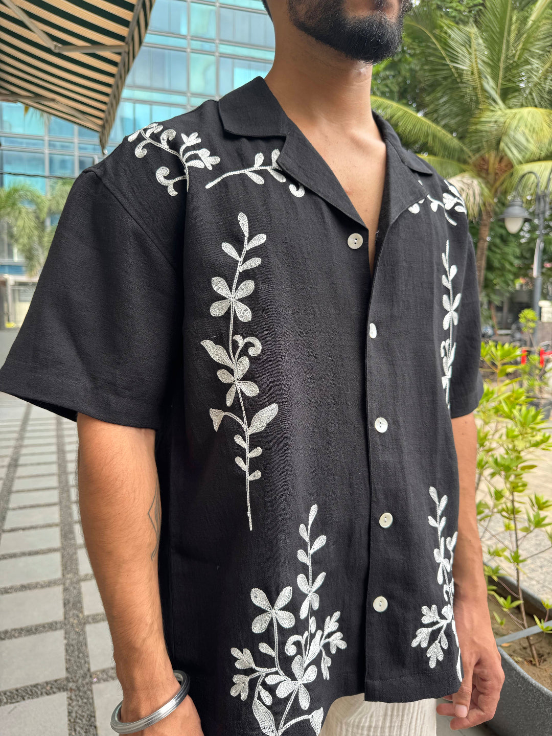 MOONLIT VINES SHIRT BLACK