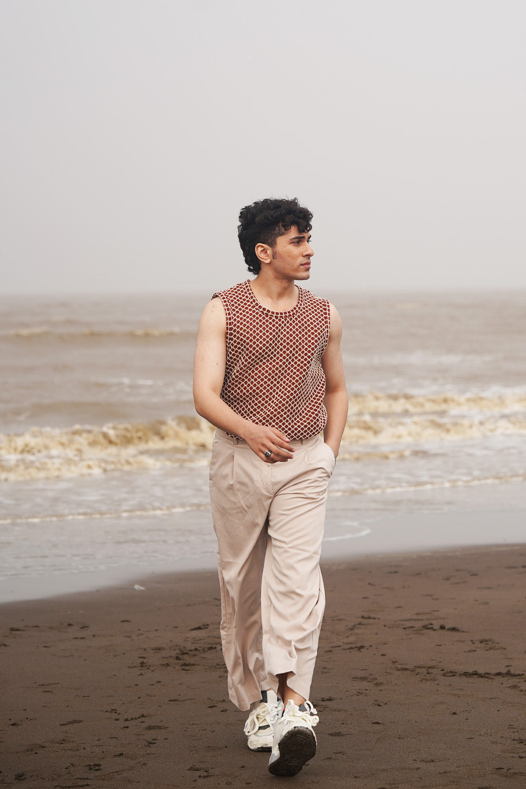 CROCHET TEXTURED VEST RUST