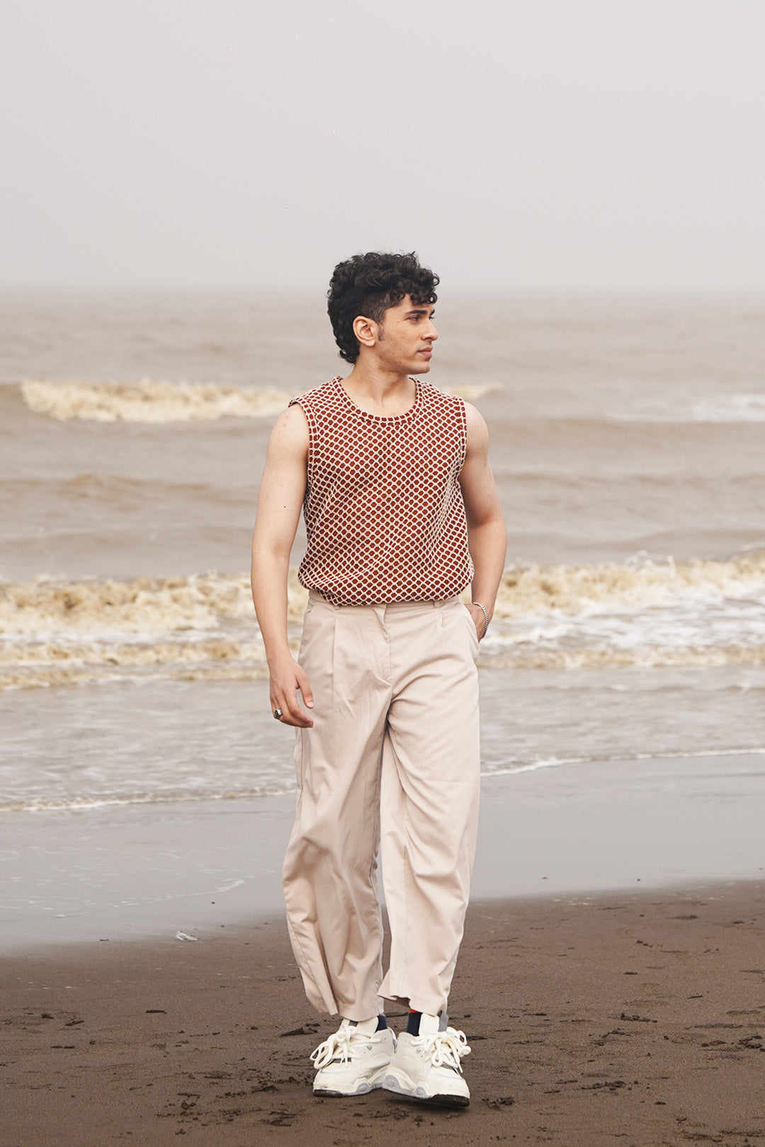 CROCHET TEXTURED VEST RUST