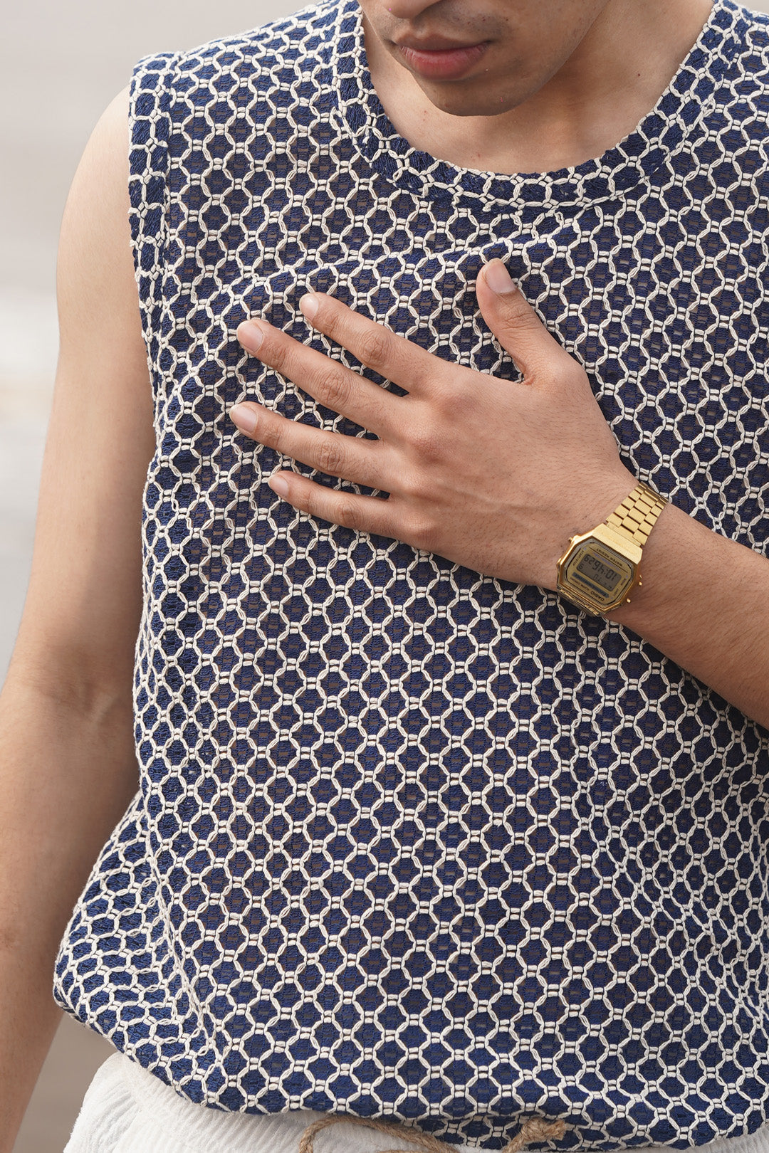 CROCHET TEXTURED VEST BLUE
