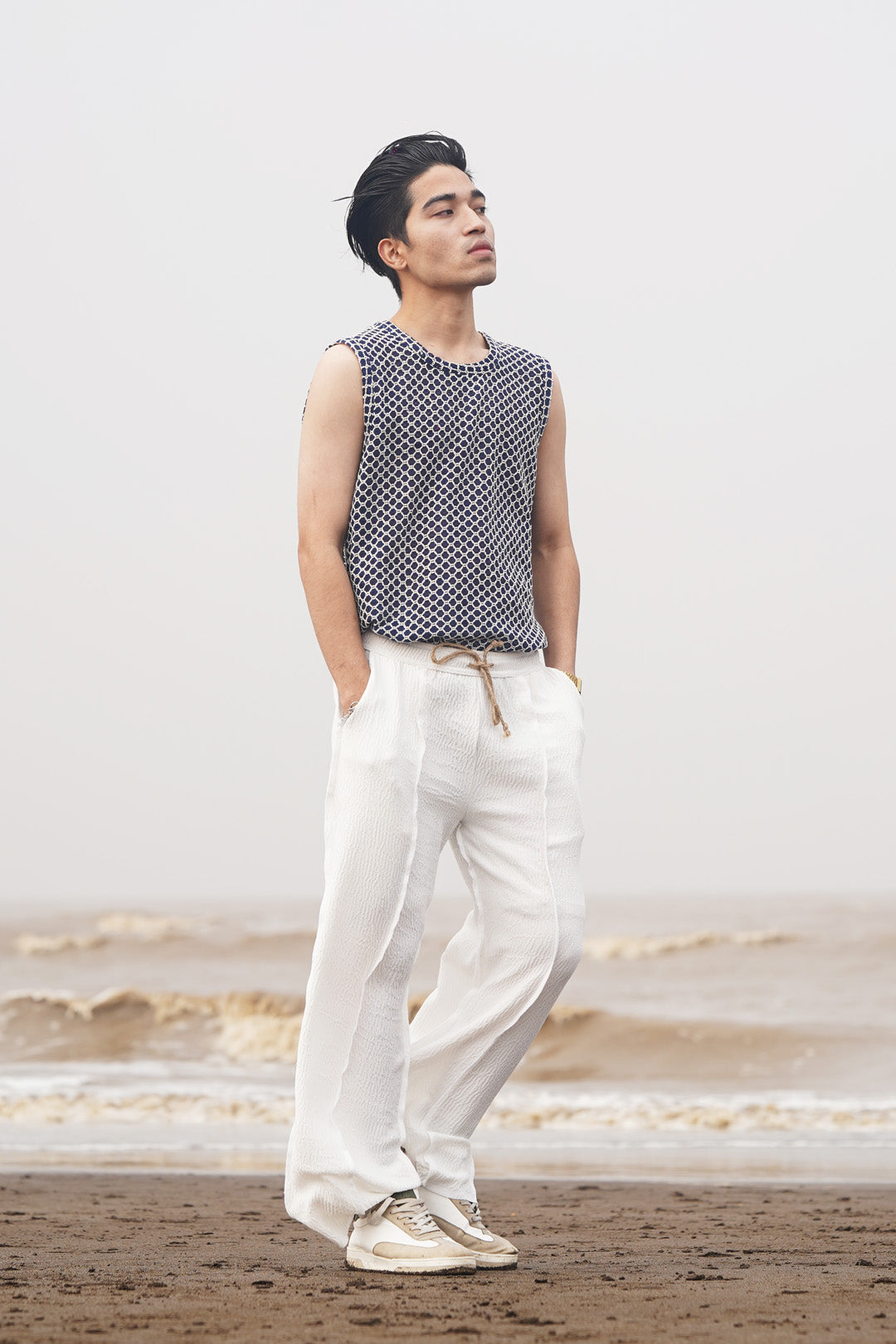 CROCHET TEXTURED VEST BLUE