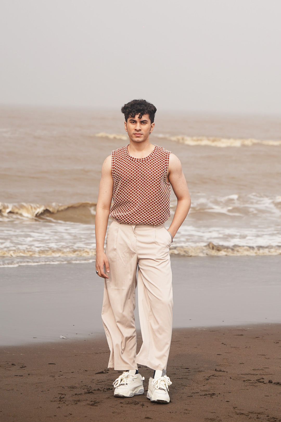 CROCHET TEXTURED VEST RUST