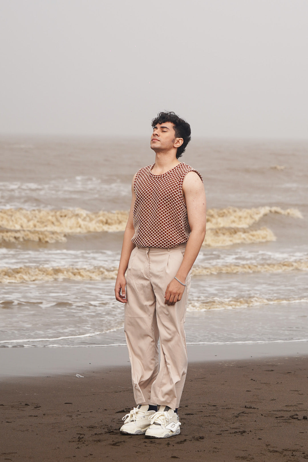 CROCHET TEXTURED VEST RUST