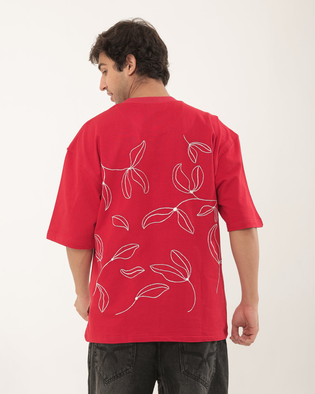 STORY EMBROIDERED TSHIRT