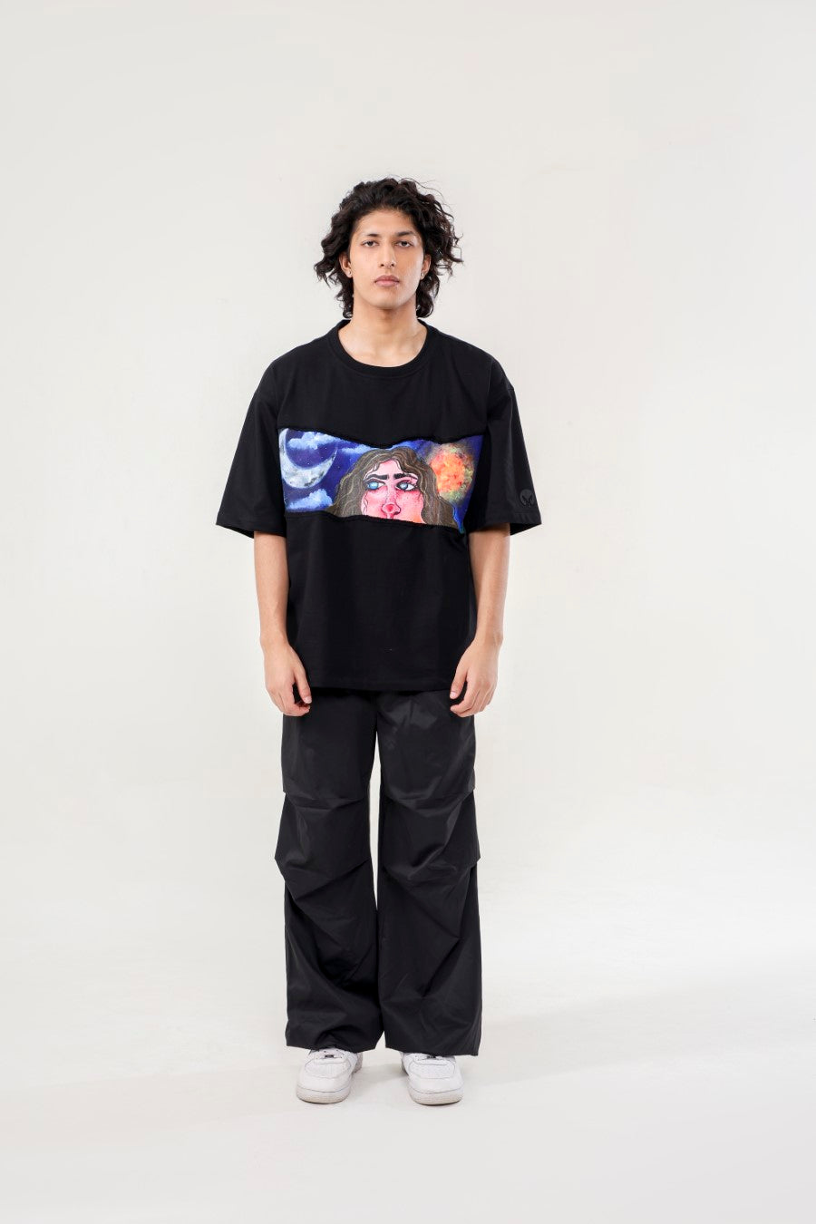 UNIVERSE HEAD HAND PAINTED T-SHIRT